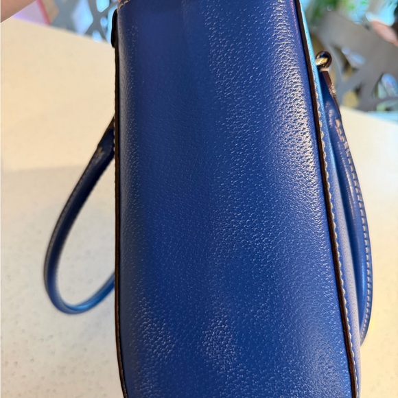 kate spade cobalt blue Wellesley Quinn tote bag featuring gold-toned hardware. - Picture 11 of 14